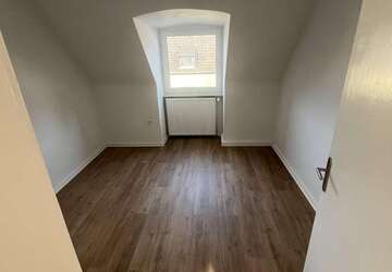 Wohnung Gelsenkirchen Gelsenkirchen-Mitte - 3 Zimmer, 70 m&sup2;, 560&euro; | Angebot:27300782