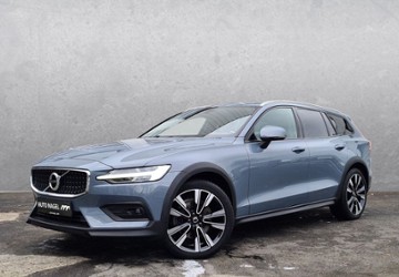 Volvo V60 Cross Country 57.151 km 30.990 &euro; Dinslaken 46535