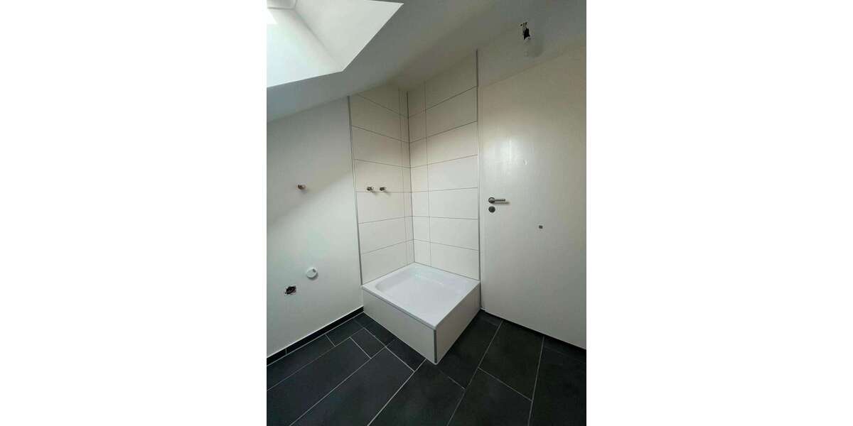 Etagenwohnung Duisburg Wehofen - 2 Zimmer, 45 m&sup2;, 390&euro; | Angebot:27008370