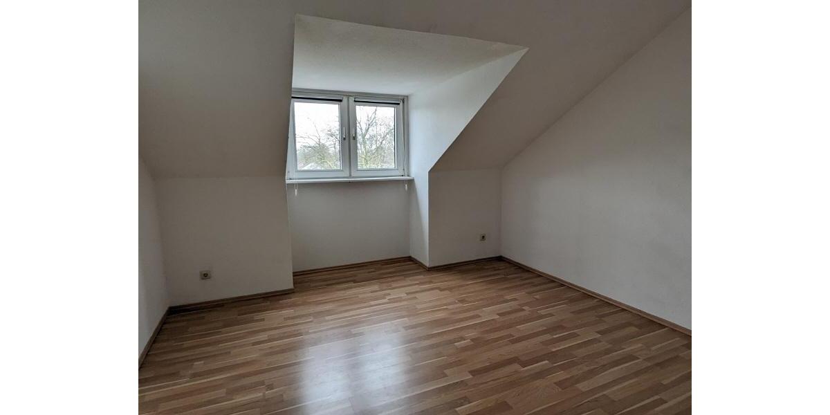 Etagenwohnung Duisburg Huckingen - 1 Zimmer, 28 m&sup2;, 330&euro; | Angebot:26723124