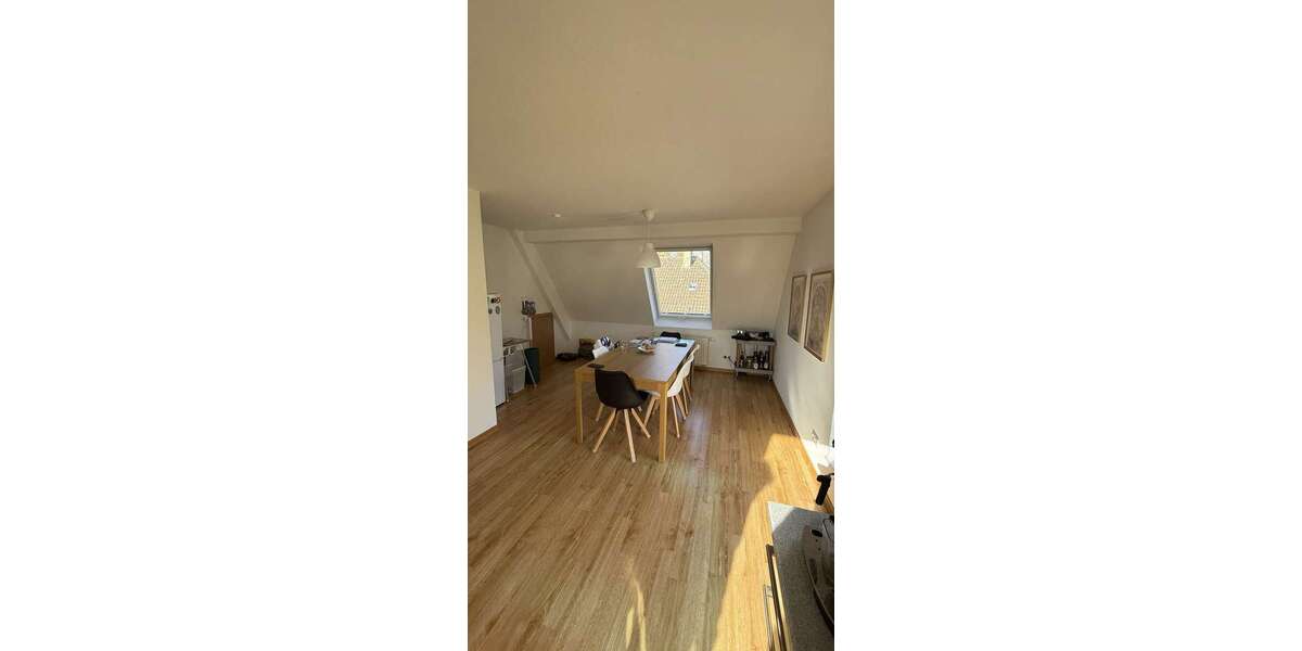 Etagenwohnung Duisburg Dellviertel - 4 Zimmer, 93 m&sup2;, 830&euro; | Angebot:26992158